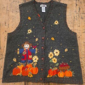 TIARA Green Knit Fall Vest Women's M Embroidered Scarecrow Pumpkins Teacher Vest